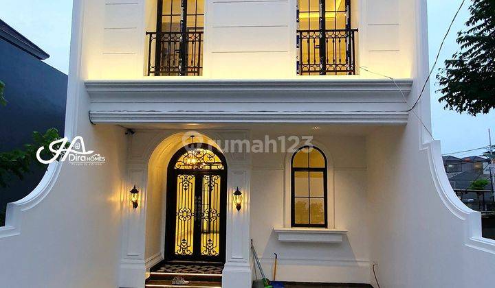 Rumah american Classic mewah elegan Dalam cluster akses 2 Mobil jagakarsa 2