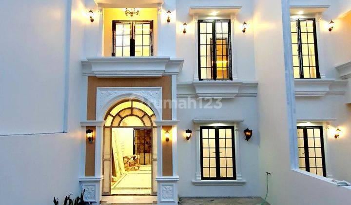 Rumah american classic dalam townhouse fasum lengkap kebagusan 1