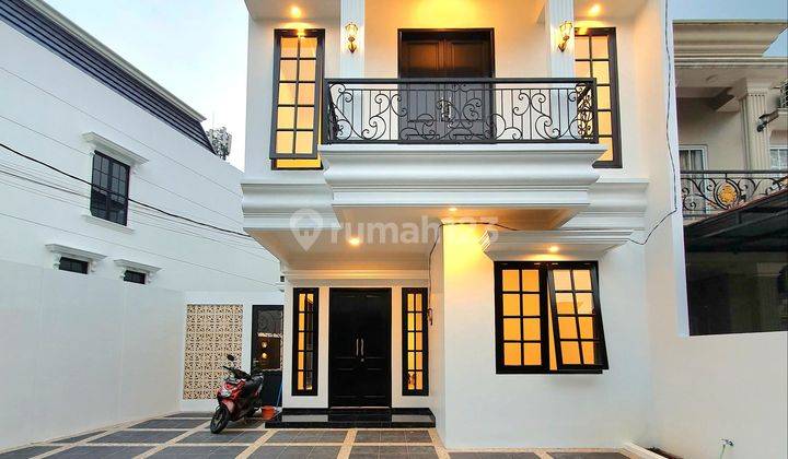 Rumah Cantik Posisi HOOK Dalam Townhouse Akses 2 Mobil Jagakarsa 1