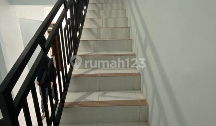 Dijual Rumah Siap Huni Cluster Airlangga Taman Royal 2 Tangerang. 2