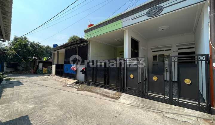 For Sale Ready-to-Live House in Poris Indah Block C, Tangerang City. 2