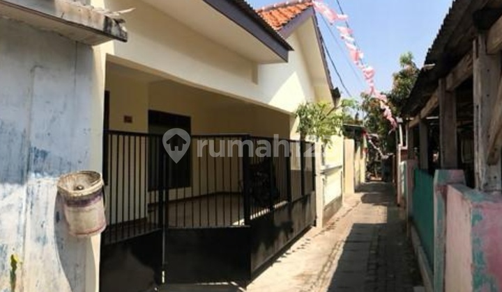 Dijual Rumah Lokasi Larangan Indah - Tangerang 2