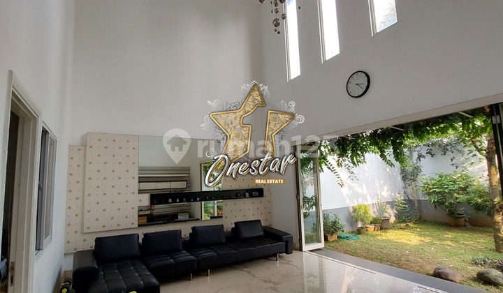 Luxury House for Sale in BSD Near Lake and Clubhouse Luxury House for Sale in BSD Near Lake and Clubhouse