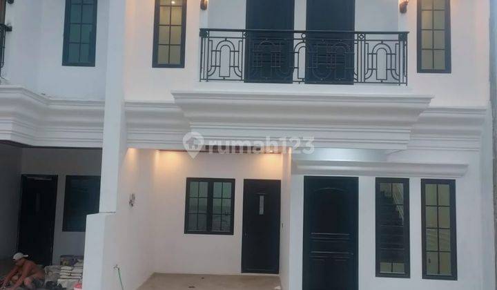 Rumah 2 Lantai Cendrawasih Bintaro Tangerang Selatan  1