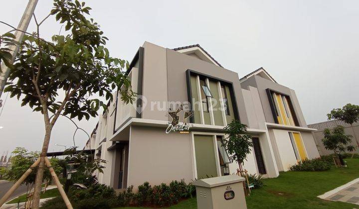 Rumah Hook Dekat Clubhouse Di Cluster Baroni Gading Serpong  2