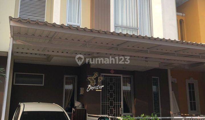 Rumah 2 Kamar Sudah Renovasi Ada Teras Depan Berkanopi 1