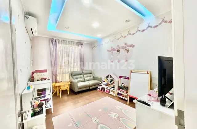 Rumah 4 Kamar Full Furnished Selangkah Ke Pasar 8 & Living World 1