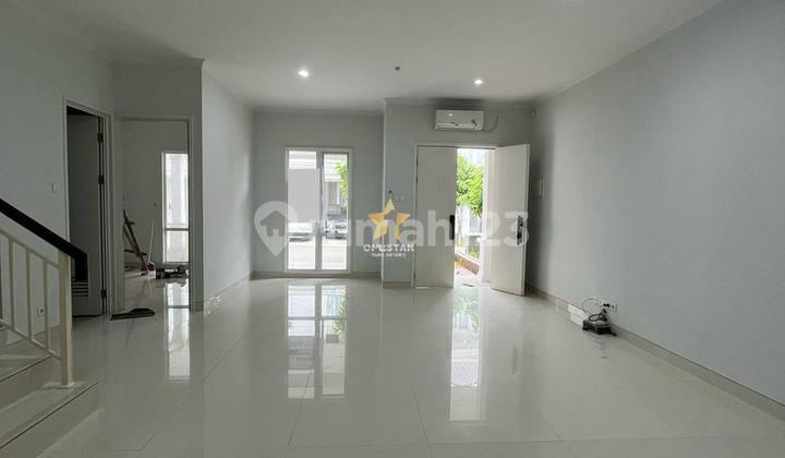 Rumah Brand New Uda Renov Dapur Pindah Ke Belakang, Ada Kt Bawah, Kamar Mandi Tidak Turun Tangga, Kamar Lt.2 Gede2 2