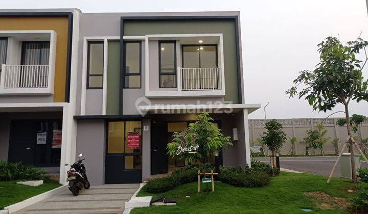 Rumah Hook Dekat Clubhouse Di Cluster Baroni Gading Serpong  1