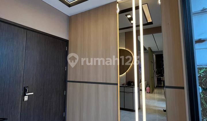 Rumah 300m² Interior Cakep, Ada Lift, Kolam Renang, Master Bedroom Ada 2 2