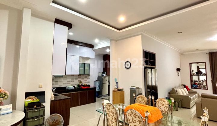 Rumah Full Renovasi Lb 337M², Semua Kamar Tidur Luas, Ada Dapur Kotor & Bersih, 2