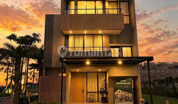 Rumah 3 Lantai Dgn Layout Maksimal Posisi Dpn Area Pedestrian Row Jalan 4 Mbl Lokasi Cluster Dekat Green Belt BSD