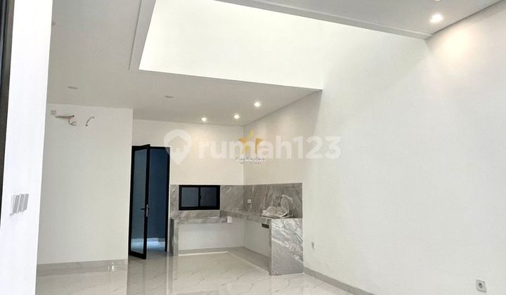 Rumah 2 Lantai Bebas Banjir di Jakarta Barat Siap Ditempatin