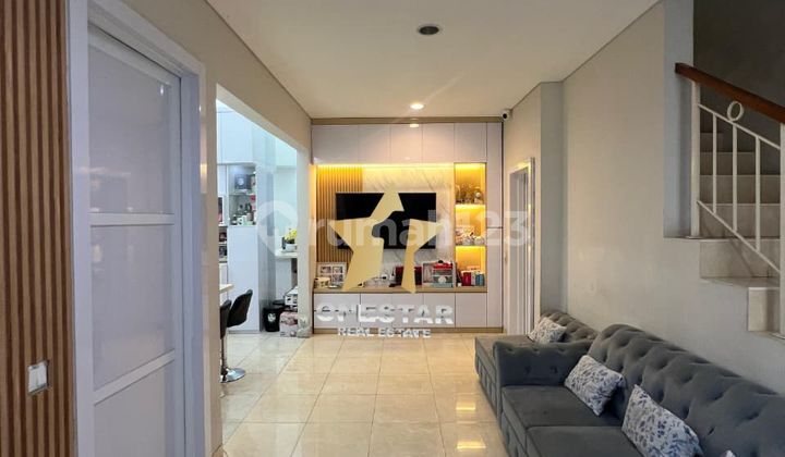 Rumah Homey 3Kt Dekat Pusat Kuliner Aniva Gading Serpong