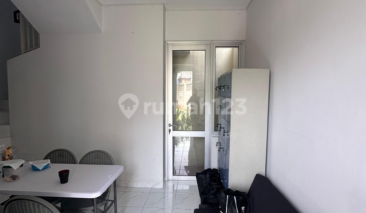 TERMURAH Posisi Hook Rumah Dekat Aniva 2 Lantai  2