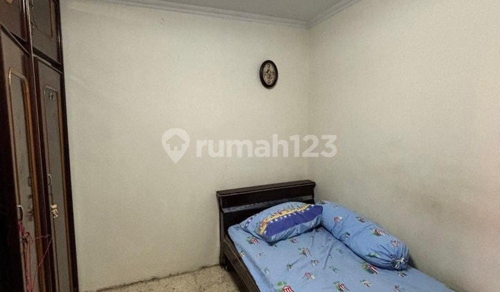 Dijual Rumah Kondisi rapi dan Sudah Renovasi Jakarta Barat 2