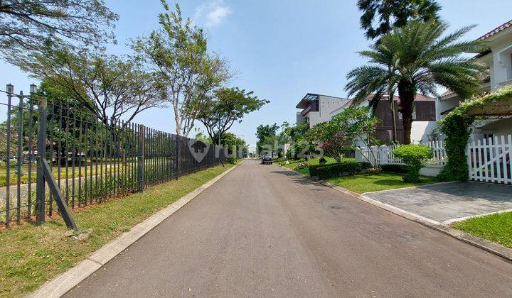 Rumah Eksklusif Dengan Pagar Pondok Hijau Golf Summarecon Gading Serpong 2