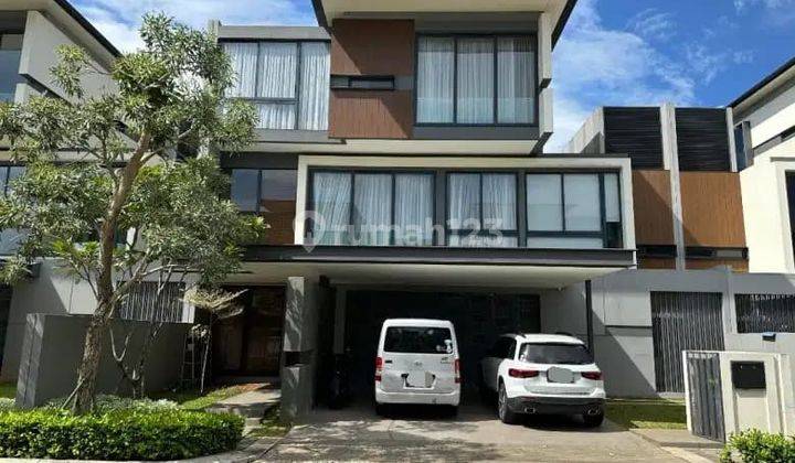 Rumah Mewah Cluster Lyndon Navapark Siap Huni Lokasi Super Prime di Bsd Serpong Tangerang 1