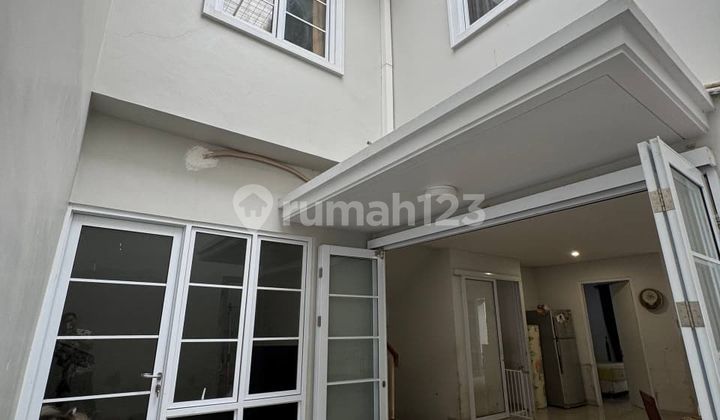 *Le899* Dijual Rumah di Menaggio Village Gading Serpong Full Renov Hadp Timur Laut SHM 2