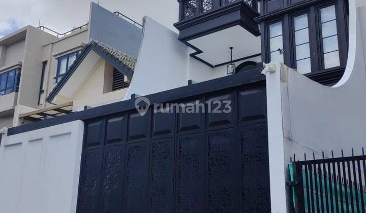 Rumah Super Rapi Cantik di Camar PIK 3 Lantai hadap Selatan 2