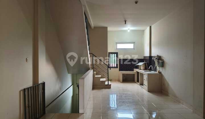 *Le899* Very Cheap Shop House for Sale on Serpong Main Road 2