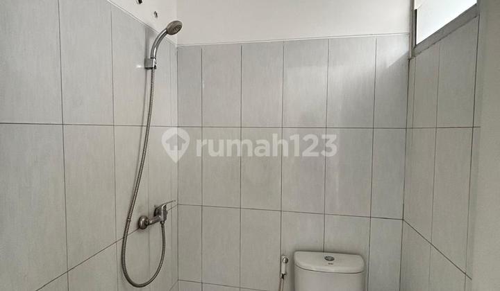 *j$ *disewakan Rumah Min 2th Di Sektor 7c Dekat Pasar Paramount  2