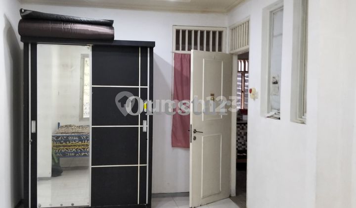 *J3$89 *For Sale House in Sector 7C Gate Nearest to Paramount Market 2
