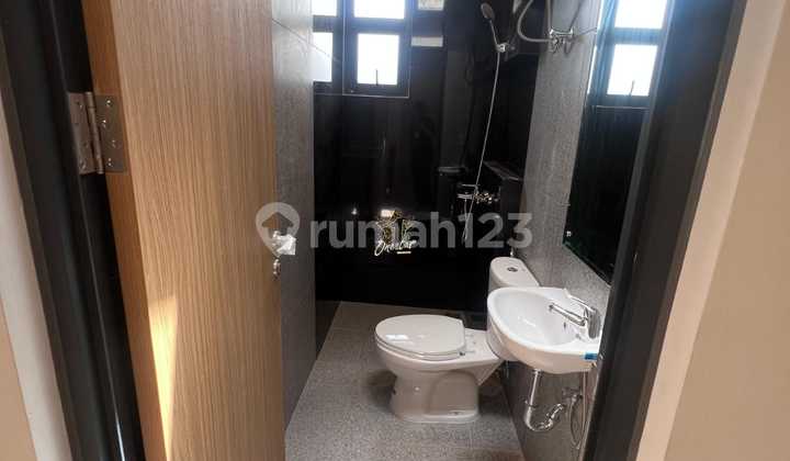 *Ek899* Disewakan Rumah Baru di Terravia Cluster Adora 2