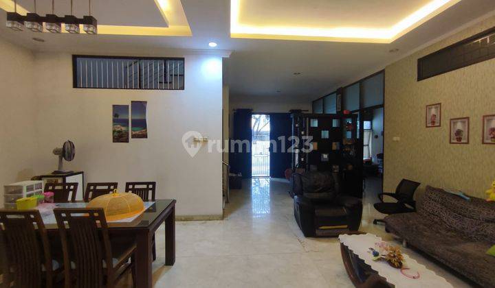 Harga Terjun Bebas Rumah 2 Lantai Minimalis Full Renovasi Di Royal Residence Jakarta Timur 2