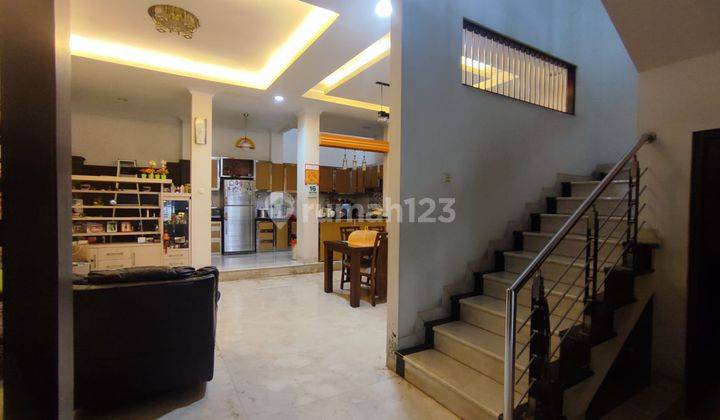 Harga Terjun Bebas Rumah 2 Lantai Minimalis Full Renovasi Di Royal Residence Jakarta Timur 1