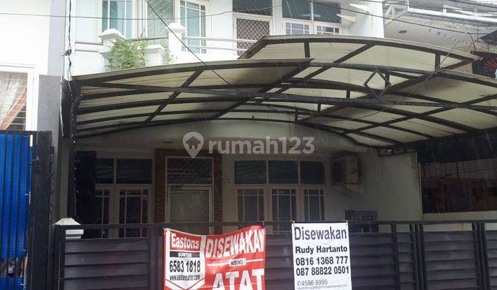 Dijual Rumah Lokasi Strategis di Sunter Belakang Total Buah 1