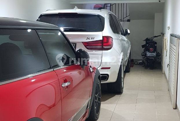 Dijual Rumah Mewah 3 Lantai Semi Furnished di Sunter Agung, Jakarta Utara ✨ 2
