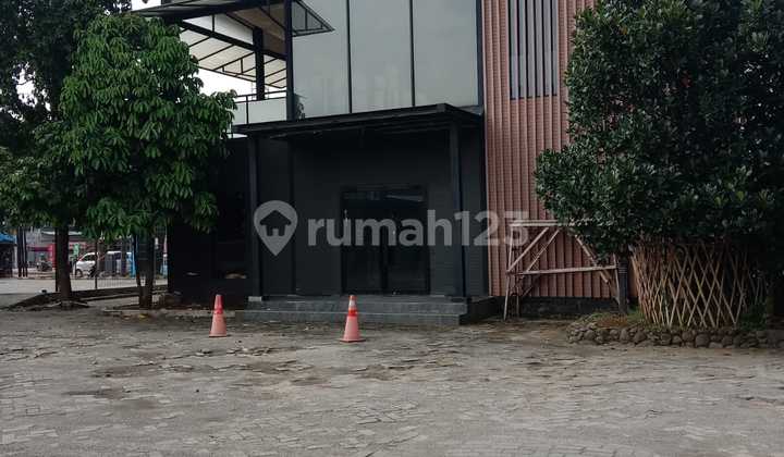 For Rent 2-Story Building in Kayuringin, South Bekasi