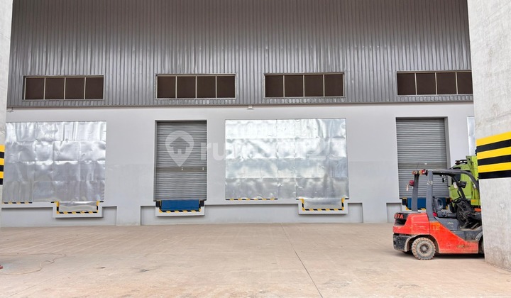 Disewakan Gudang Besar Cibitung - 11.000 M² | Akses Kontainer 40 Feet | Cocok Logistik & Distribusi