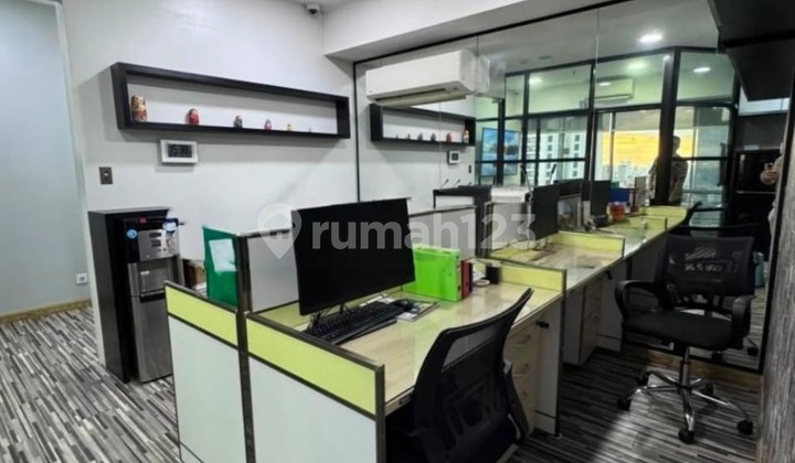 Office Soho The Mansion Bougenville Dukuh Golf Kemayoran, Jakut