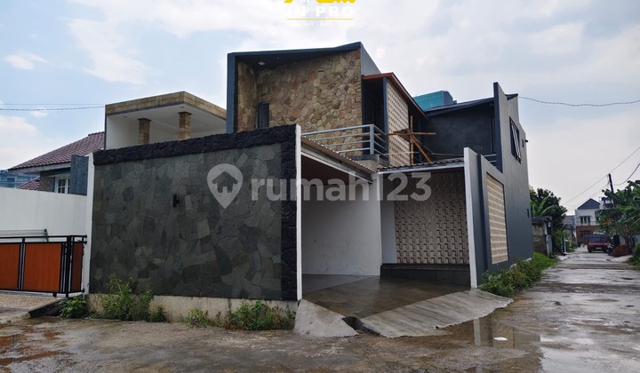 Ready-to-Occupy House in Strategic Location, Ice Bsd Area, Tangerang