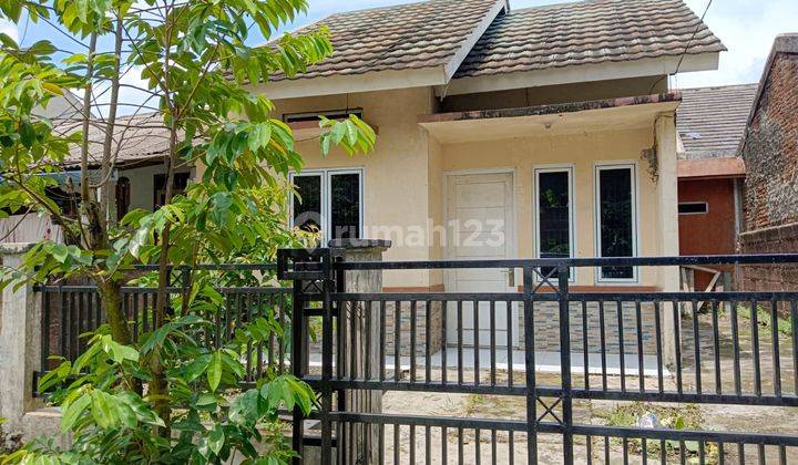 Rumah Baru Unfurnished SHM di Jl Bhineka 1 Cibunar, Bogor 1