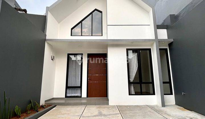 Rumah Sudah Renovasi Unfurnished SHM di Jl Boulevadr Grand Depok City, Depok 1