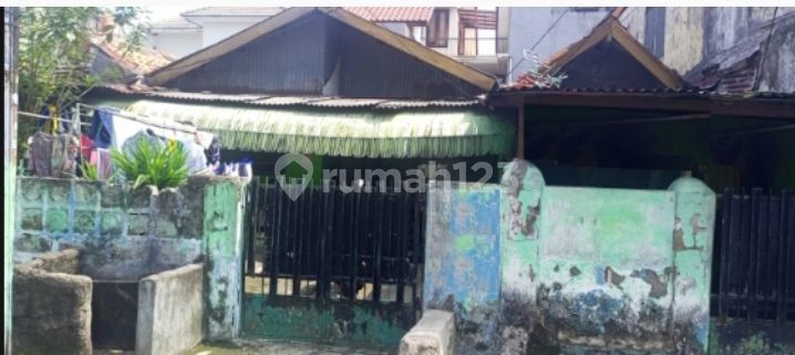 Dijual rumah lama dekat pasar santa,jakarta.selatan 1