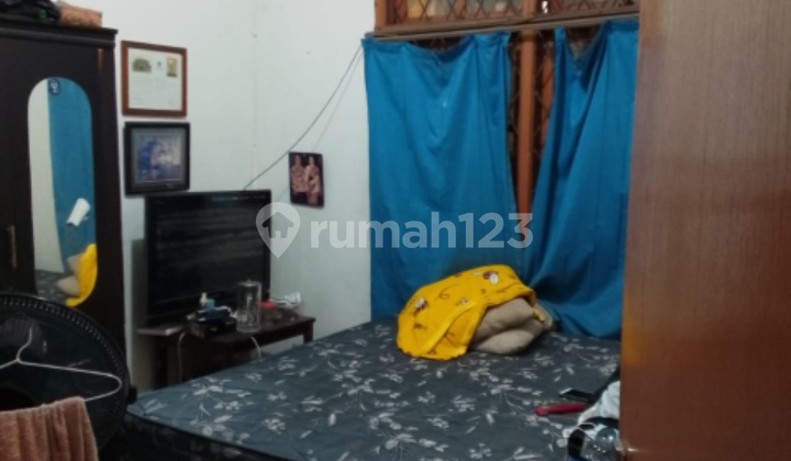 Rumah Dipetukangan  2