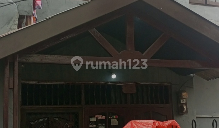 Dijual Rumah 2 Lantai Jln.swadarma 1