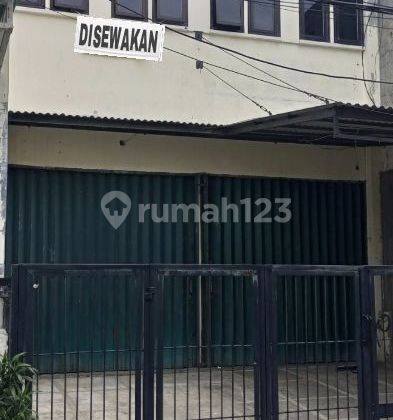  Disewakan Ruko Gandeng 2 Radio Dalam 1