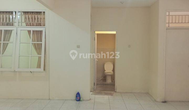 Dijual Rumah Belakang Plaza Bintaro 2