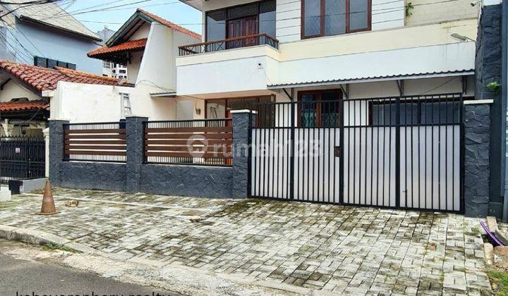 Rumah Kebayoran Baru Lingkungan Tenang Jalan Lebar Siap Huni 1