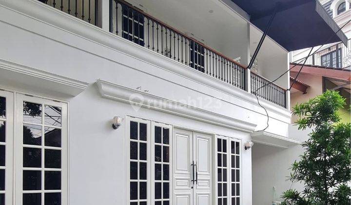 Rumah Kebayoran Baru Bagus Jalan Lebar Area Tenang 1