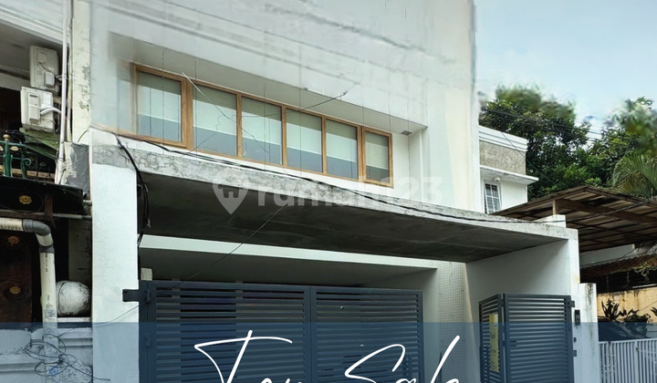 Nice House in Kebayoran Baru Ready to Live In Modern Minimalist Nice House in Kebayoran Baru Ready to Live In Modern Minimalist