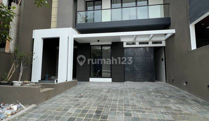 Rumah Baru Di Citraland Surabaya Barat Dekat Pakuwon Mall  1