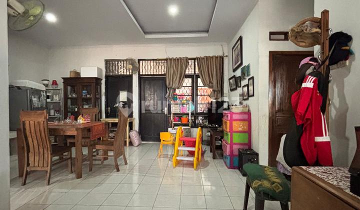 Dijual Rumah Villa Kartini, Siap Huni, View Taman Bermain, SHM Luas 117m2, Bisa KPR, Margahayu, Kota Bekasi Dijual Rumah Villa Kartini, Siap Huni, View Taman Bermain, SHM Luas 117m2, Bisa KPR, Margahayu, Kota Bekasi