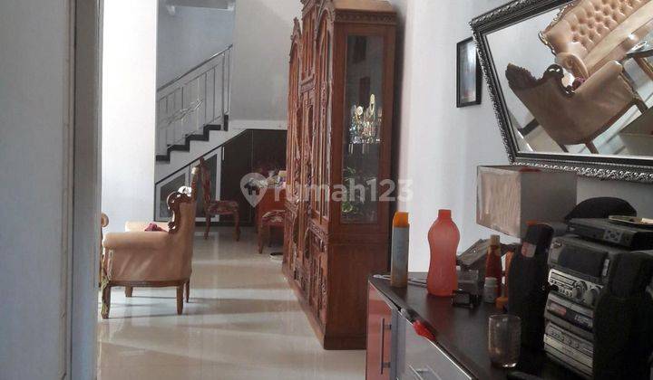 Dijual Rumah Karang Satria, 2 Lantai 4 Kamar Tidur Posisi Sudut Bisa Kpr, Villa Anggrek Kota Bekasi 2