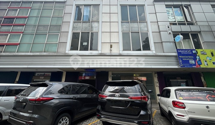 Disewakan Ruko CBD Jababeka 3 Lantai, Parkir Luas, SHM, Cocok Untuk Kantor, Klinik, Apotik, dan Kuliner, Jababeka Bekasi Cikarang